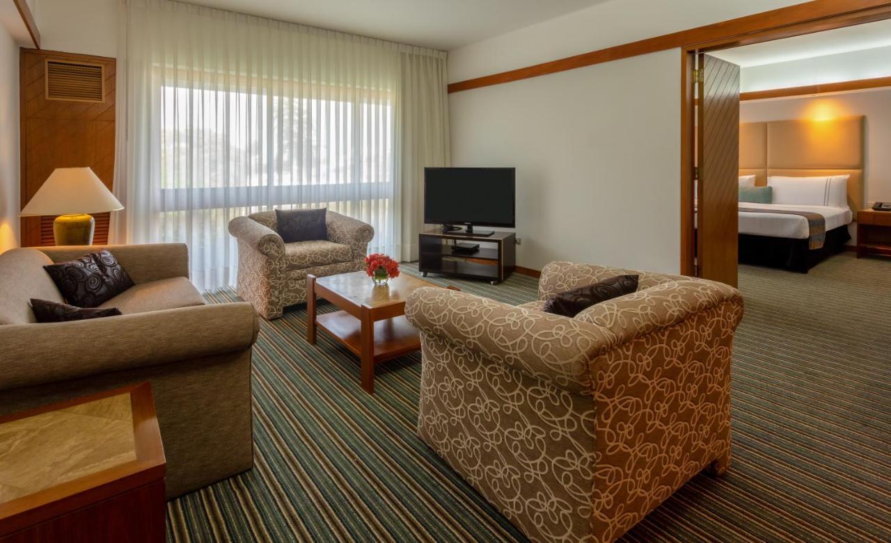 Sonesta Hotel El Olivar Lima Eksteriør billede Suite